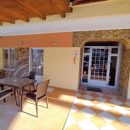 Μαρκονησ Otel Paralía Dış mekan fotoğraf