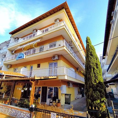 Μαρκονησ Otel Paralía Dış mekan fotoğraf