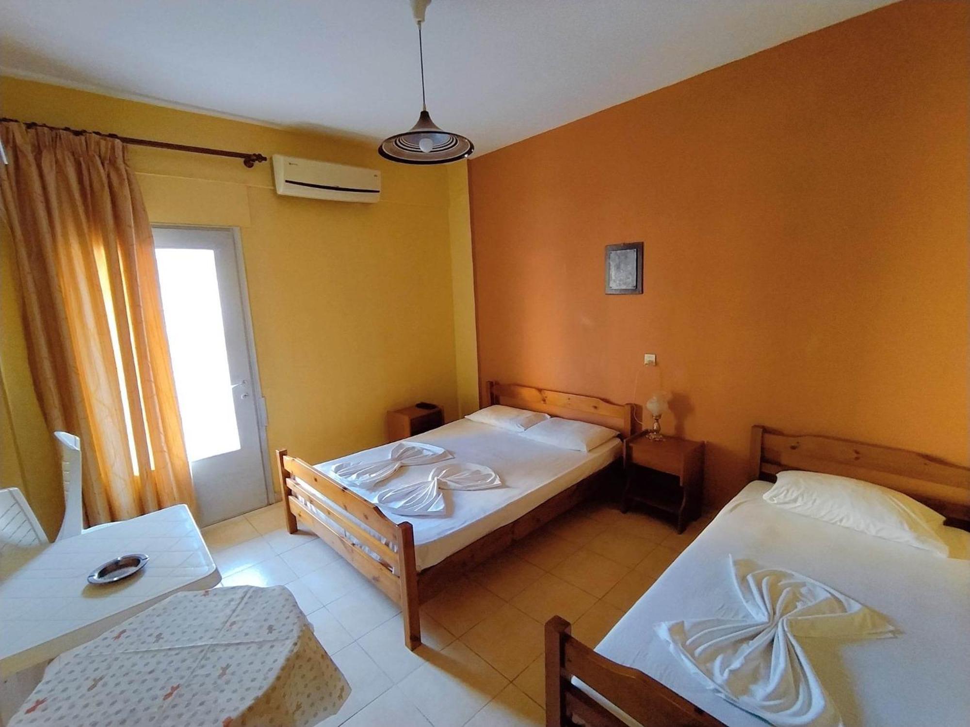 Μαρκονησ Otel Paralía Dış mekan fotoğraf